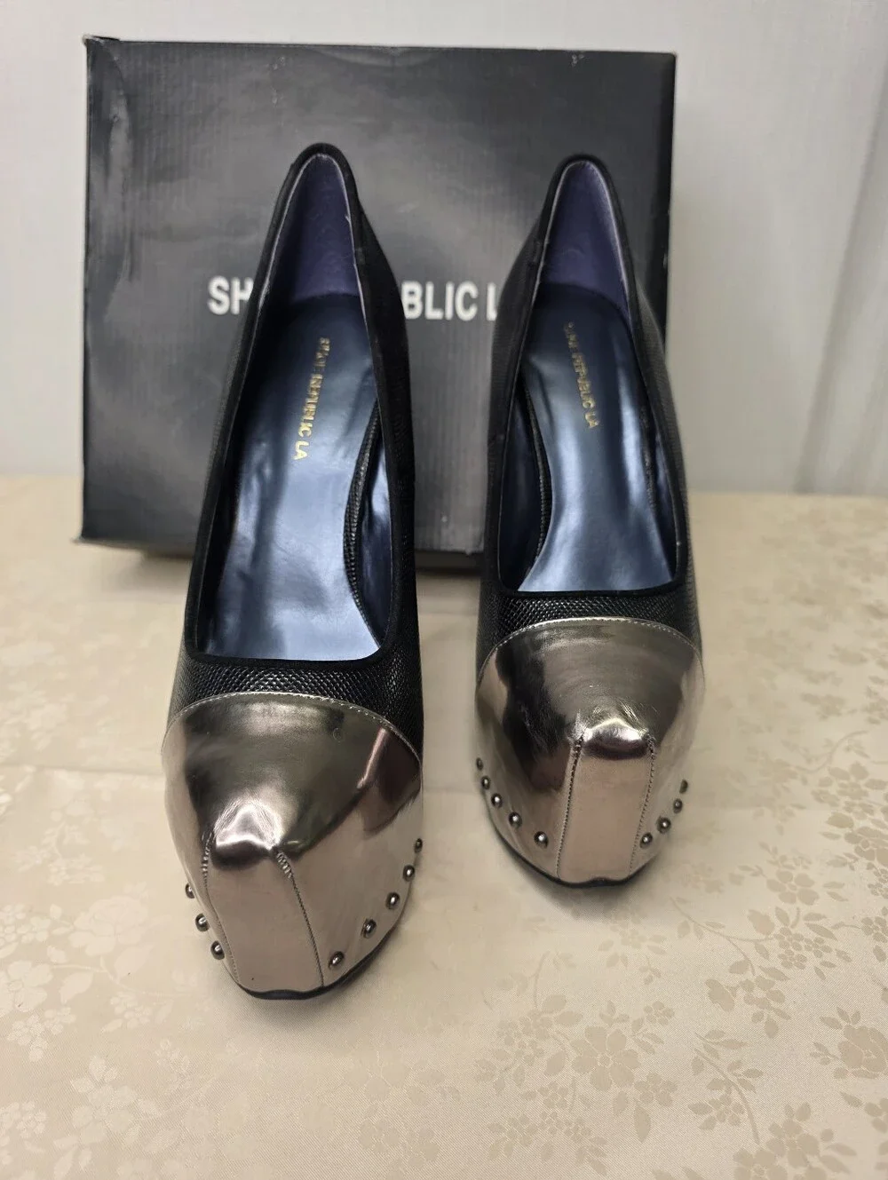 Shoe Republic LA Ethanie Black Platform Pumps Studded Metallic Toe Cap 7.5 Box